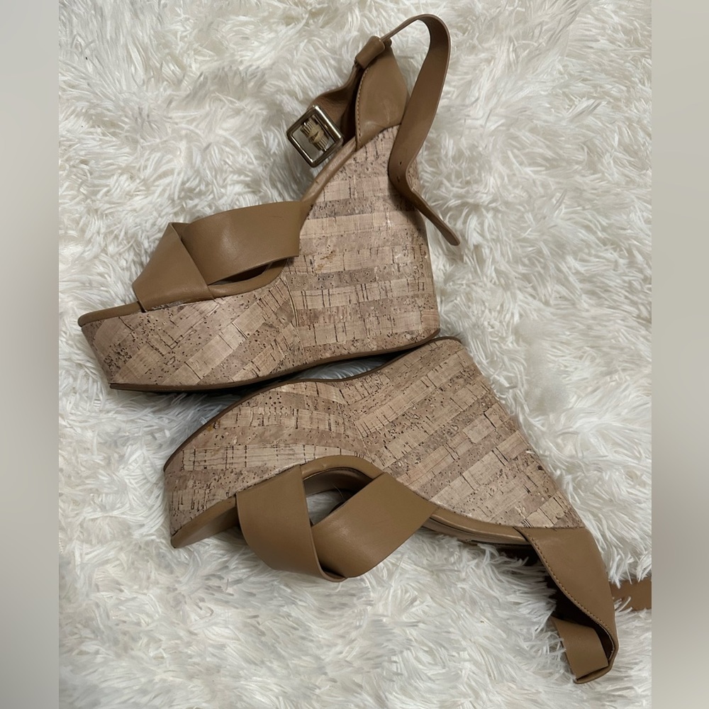 Forever 21 Tan Summer Sandal Wedges